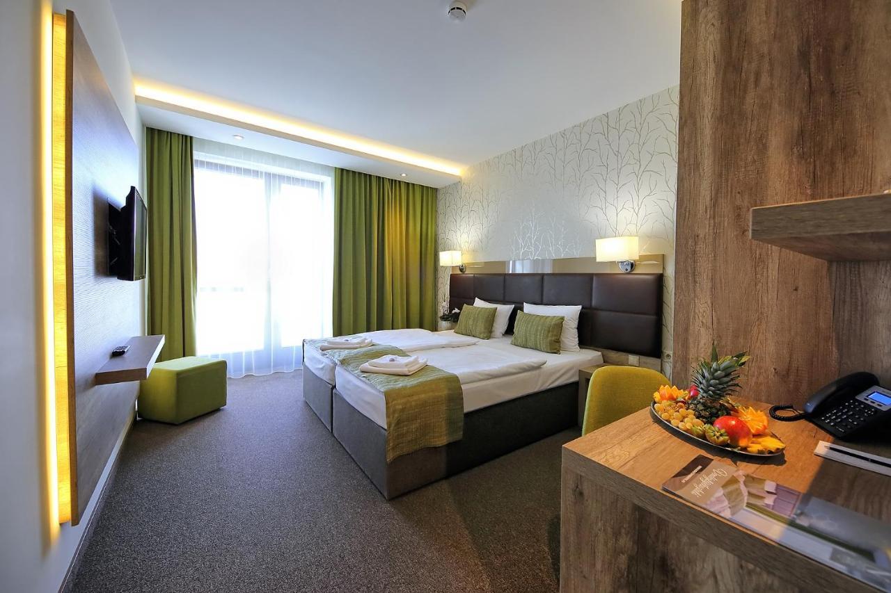 Nadas To Park Hotel